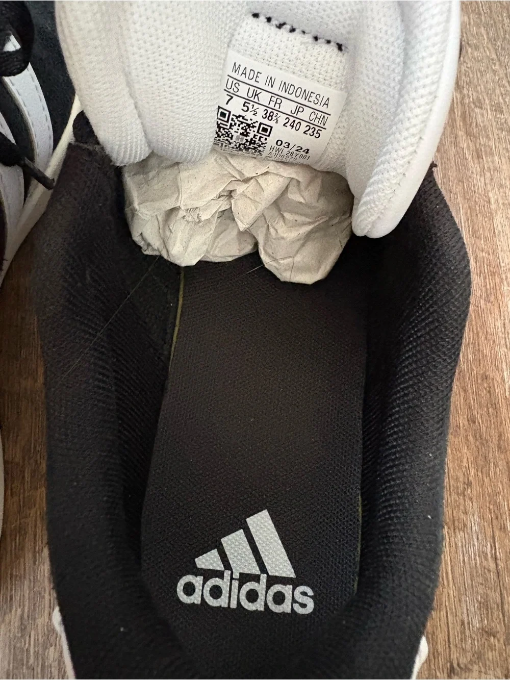 adidas low top